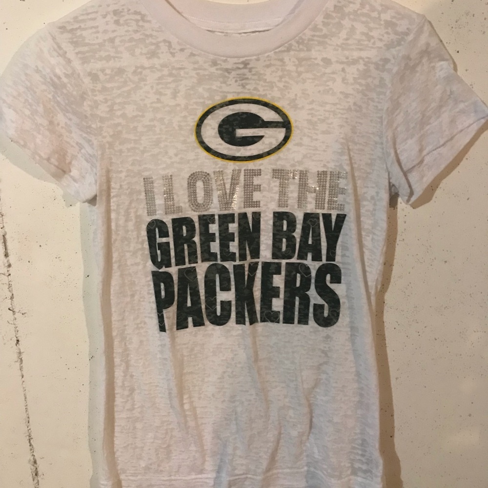 Woman’s packers tee